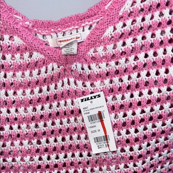 Full Tilt Pink & White Crochet V-Neck Crop Top - Picture 2 of 5